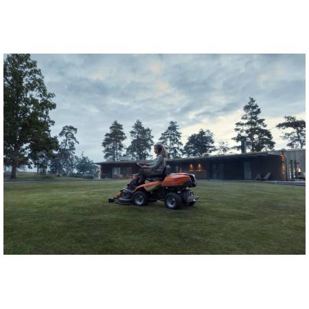 Husqvarna Rider 216T AWD
