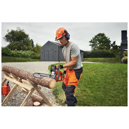 Husqvarna 445 řetězová pila