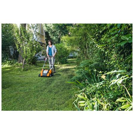 STIHL RLE 240.0 travní provzdušňovač elektrický