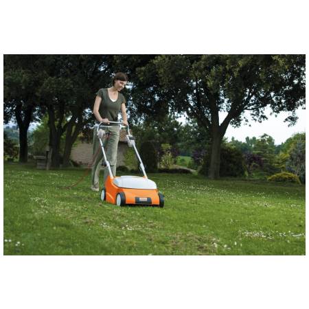 STIHL RLE 540.0 travní provzdušňovač elektrický