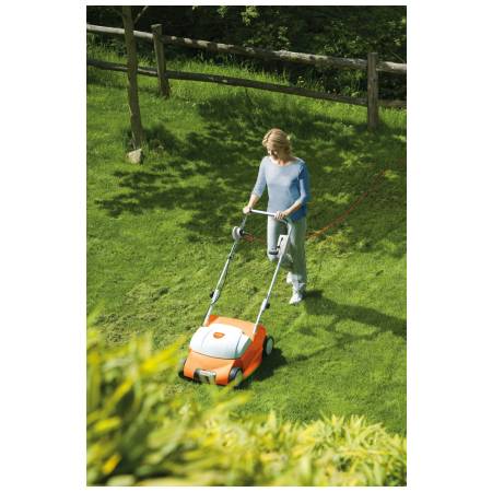 STIHL RLE 540.0 travní provzdušňovač elektrický