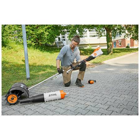 STIHL KMA 135 R aku kombimotor