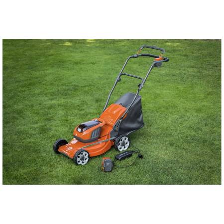 Husqvarna LC 137i aku sekačka