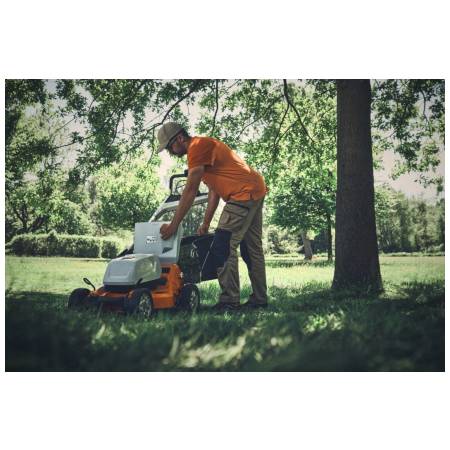 STIHL RMA 756.0 V aku sekačka pojezd