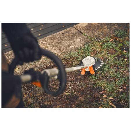 STIHL KMA 200.0 R aku kombimotor