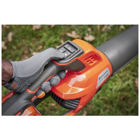 Husqvarna 230iB aku foukač SET