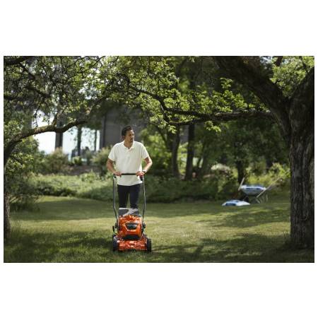 Husqvarna LC 251iS aku sekačka pojezd