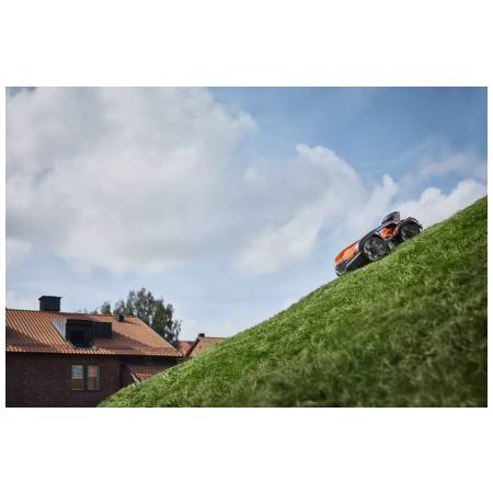 Husqvarna AUTOMOWER® 535 AWD EPOS