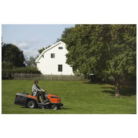 Husqvarna TC 220T zahradní traktor