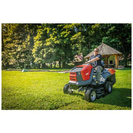 SECO Starjet P4 4x4 zahradní traktor