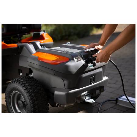 Husqvarna Nabíječka pro R 200iX