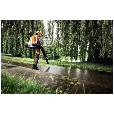 STIHL BRA 200.0 aku foukač zádový