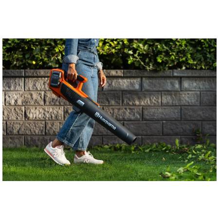 Husqvarna 122iB aku foukač